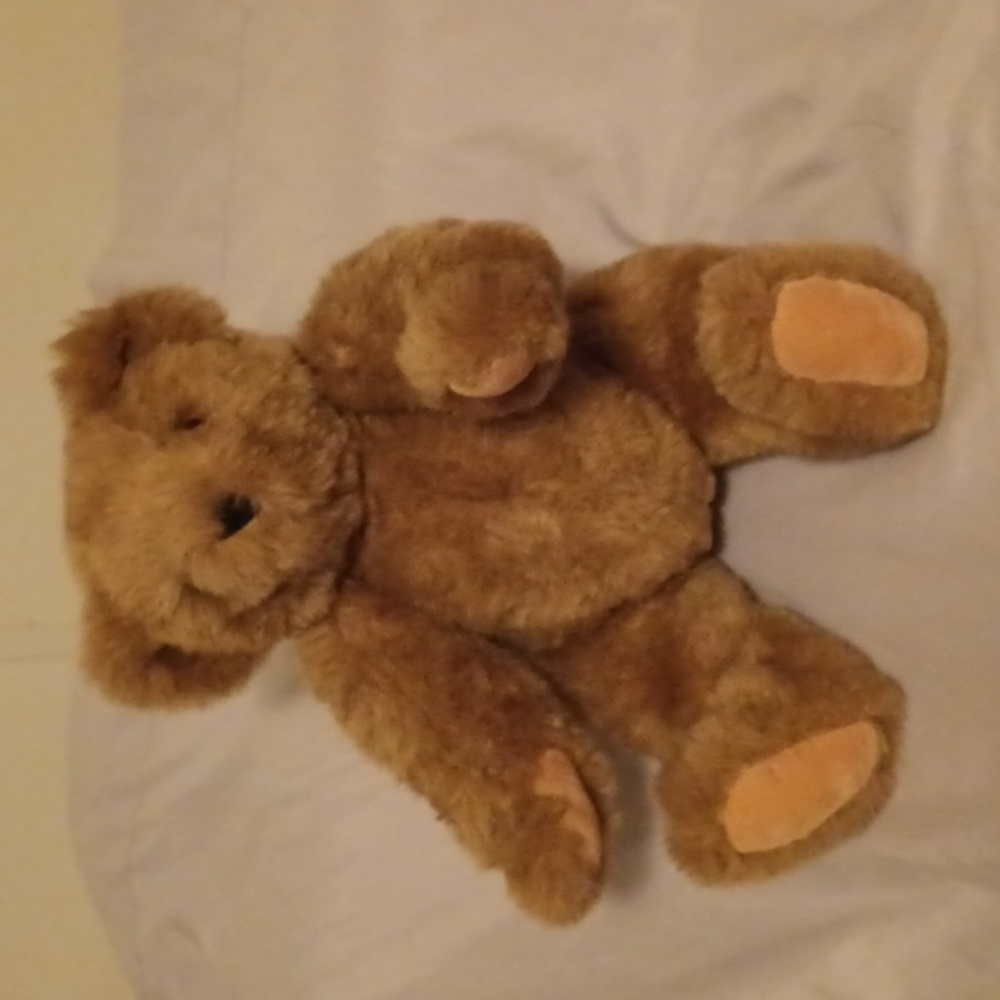 AUTHENTIC VERMONT TEDDY BEAR